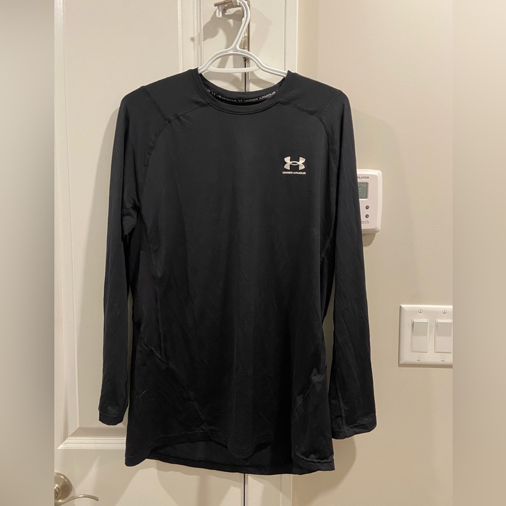 Underarmour form fitting long sleeve